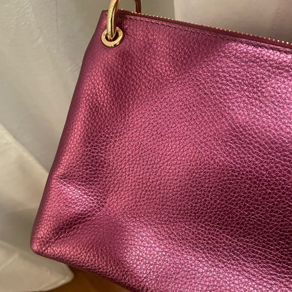 Coach Crossbody Bag in Burgundy with Gold Hardware - Picture 11 of 13